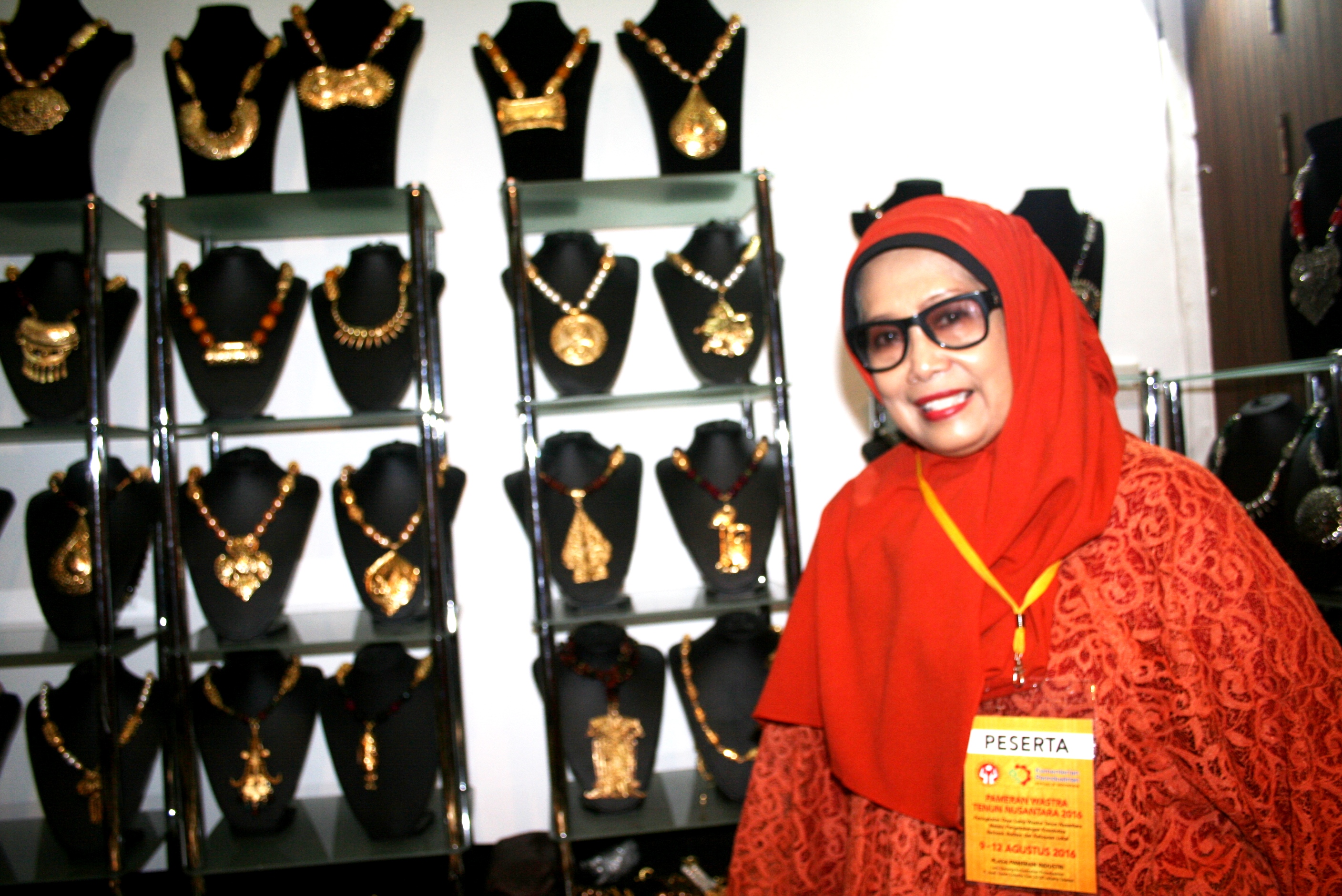Foto: Pemilik Nanie's Jewellery Nani Ariyatejo/Dok: indotrading.com