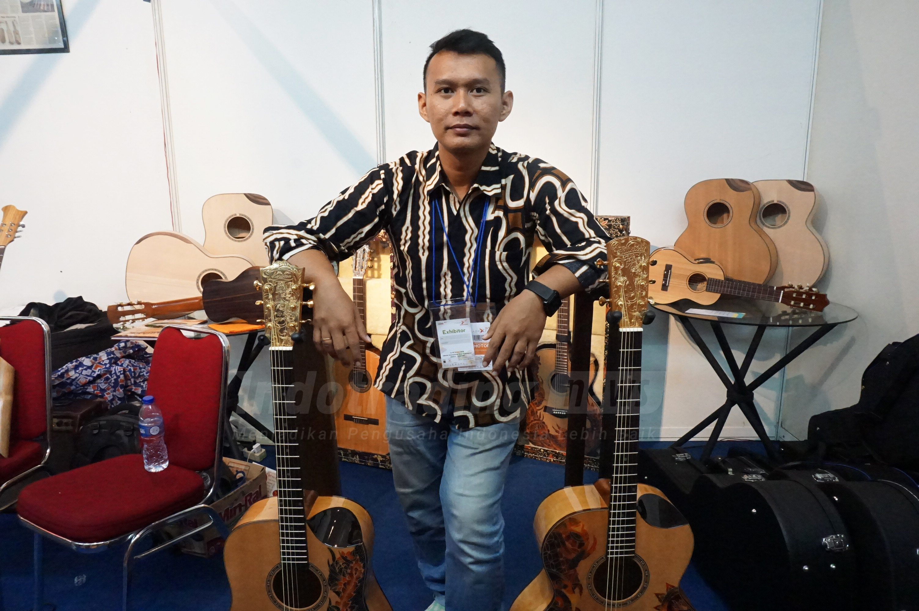 Foto: Pemilik Batik Soul Guitar, Guruh Sapdo Nugroho/Dok: indotrading.com