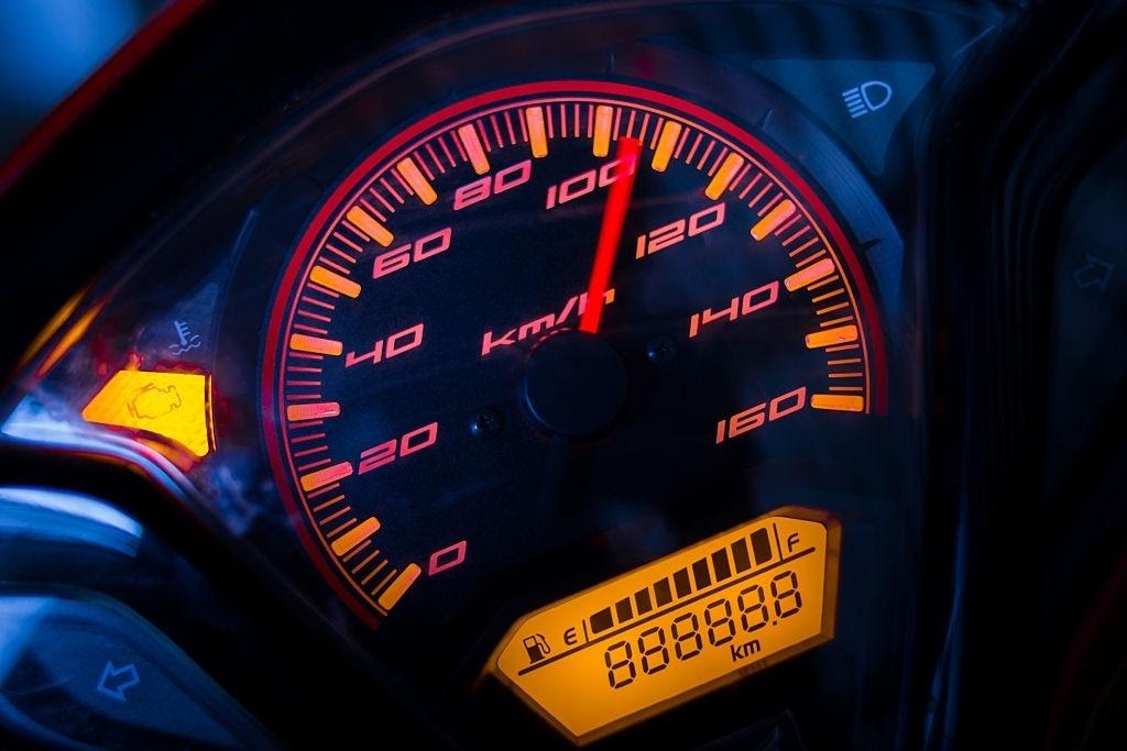 rekomendasi tachometer terbaik