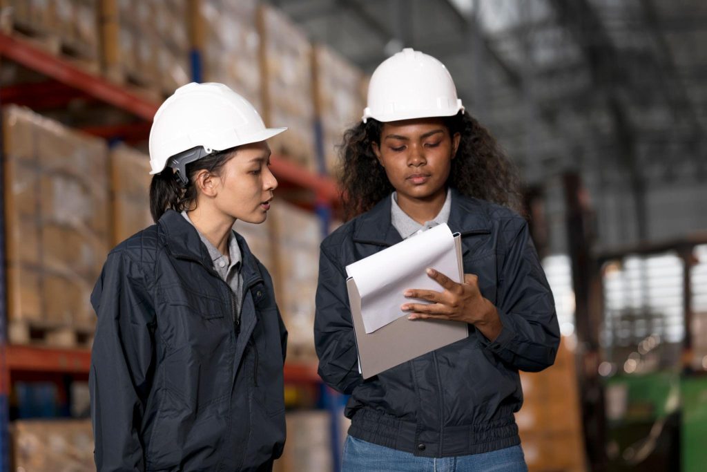 perhitungan biaya penyimpanan inventory.