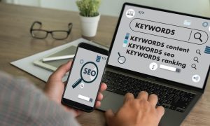 pencarian Google untuk bisnis B2B dan SEO.