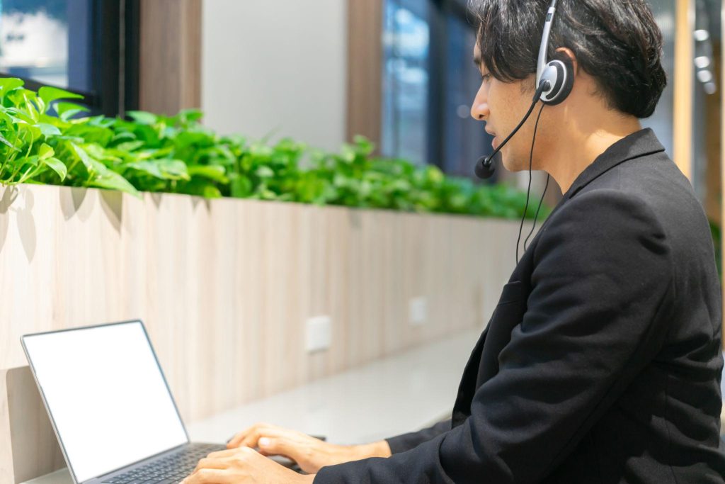 layanan customer service bisnis.