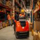 Aktivitas supply chain dan logistik supplier industri dalam bisnis B2B.